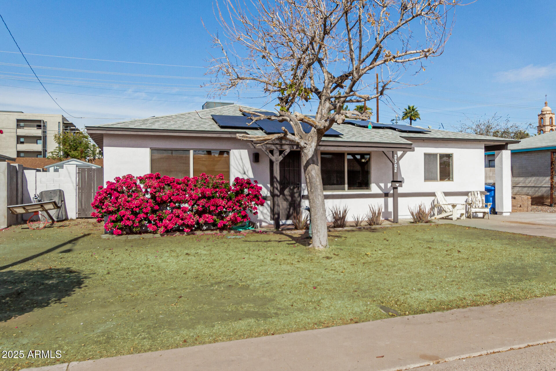 2302 E SELLS Drive