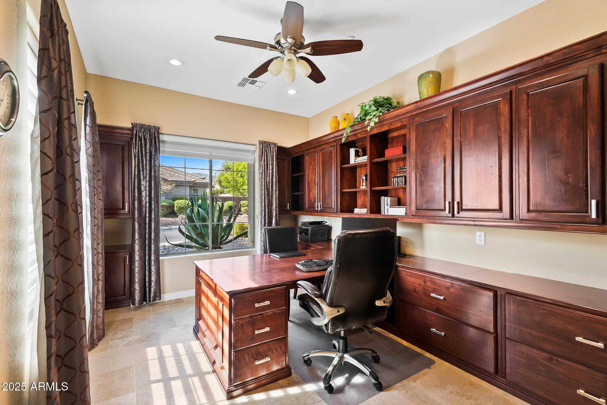 40235 N CANDLEWYCK Lane