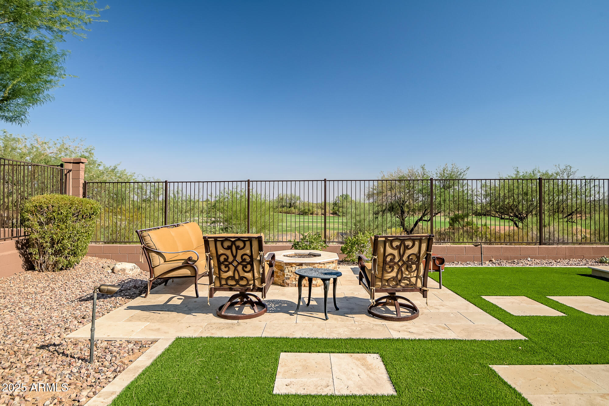 40235 N CANDLEWYCK Lane