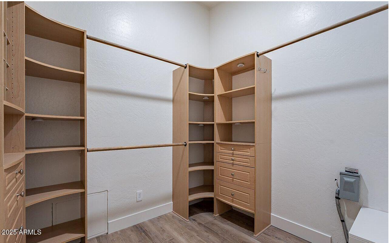 9378 E ALTADENA Avenue