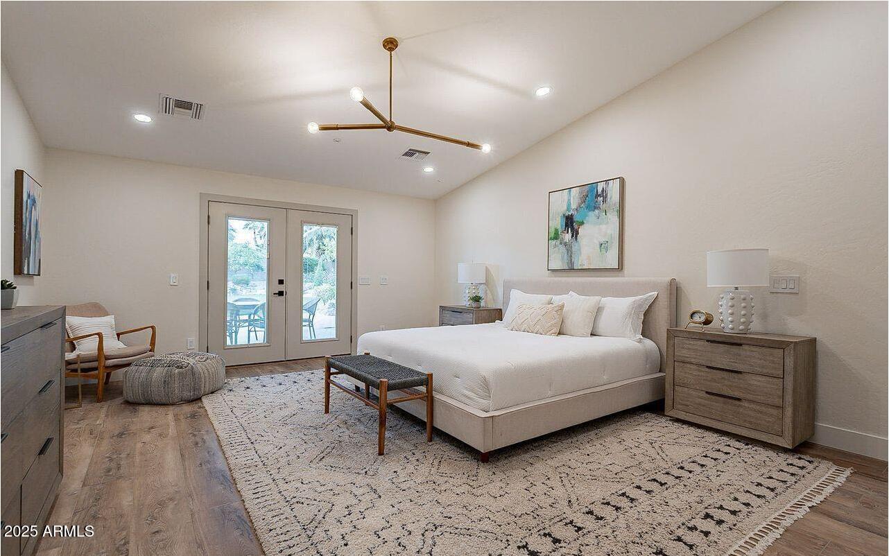 9378 E ALTADENA Avenue