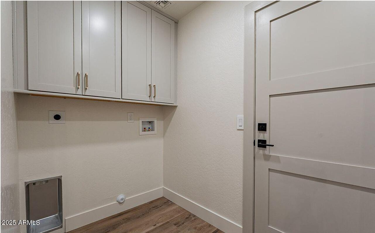 9378 E ALTADENA Avenue