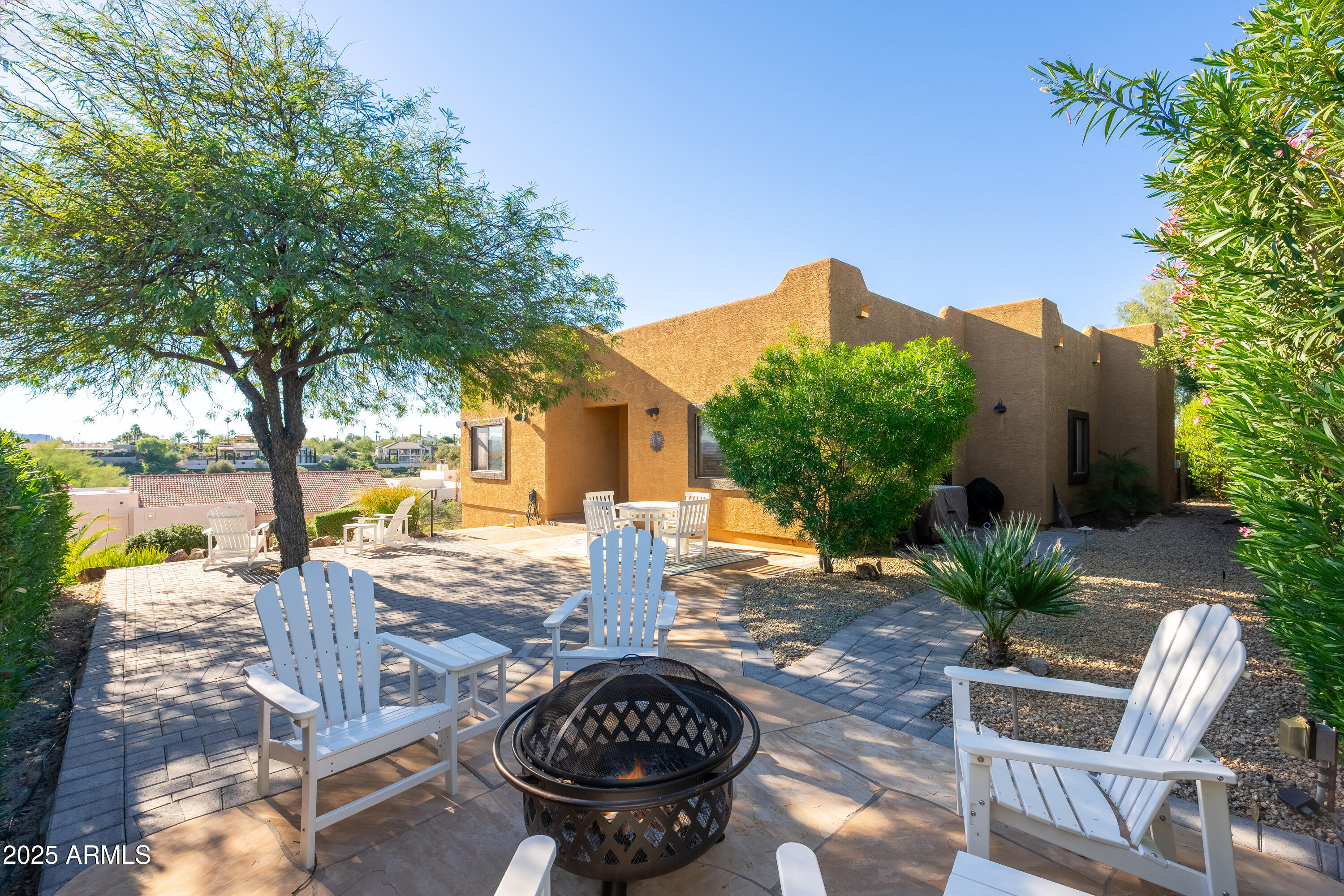 12207 N DESERT SAGE Drive B