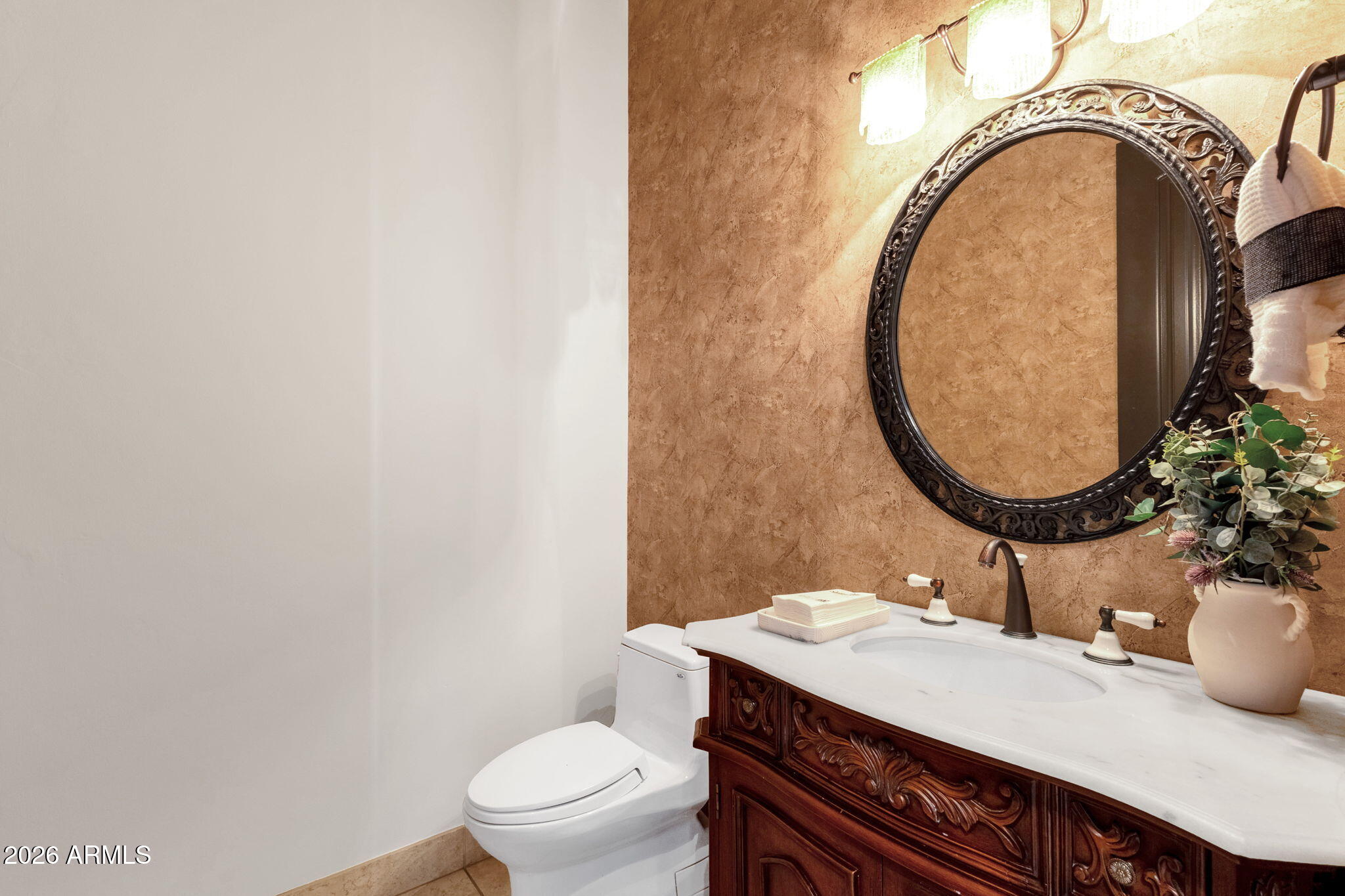 15129 E CAMELVIEW Drive