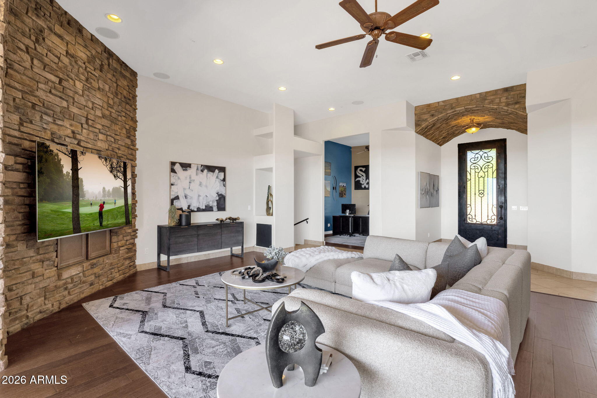 15129 E CAMELVIEW Drive