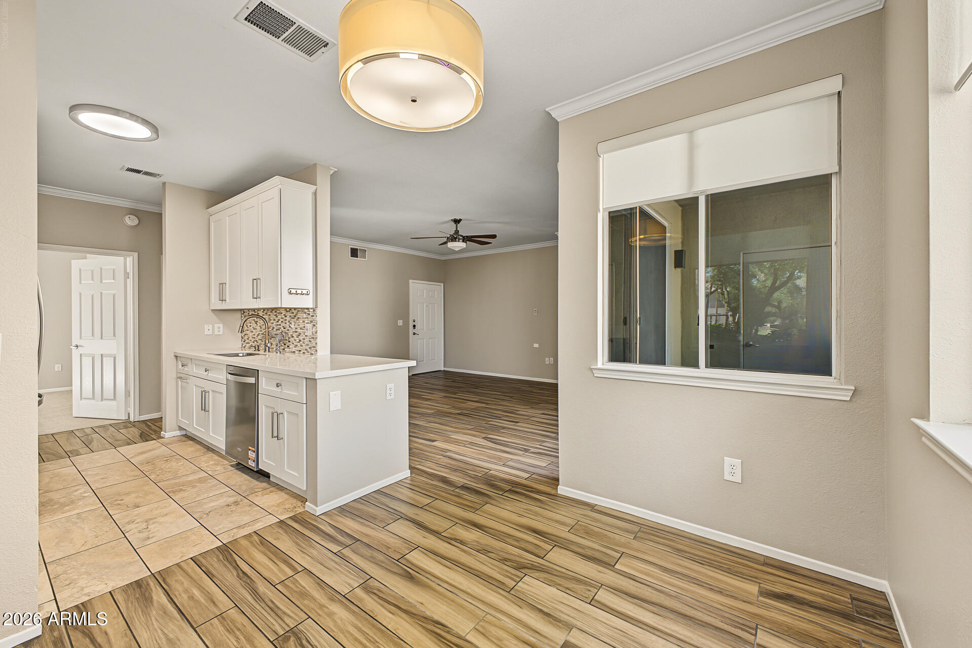 7009 E ACOMA Drive 1133