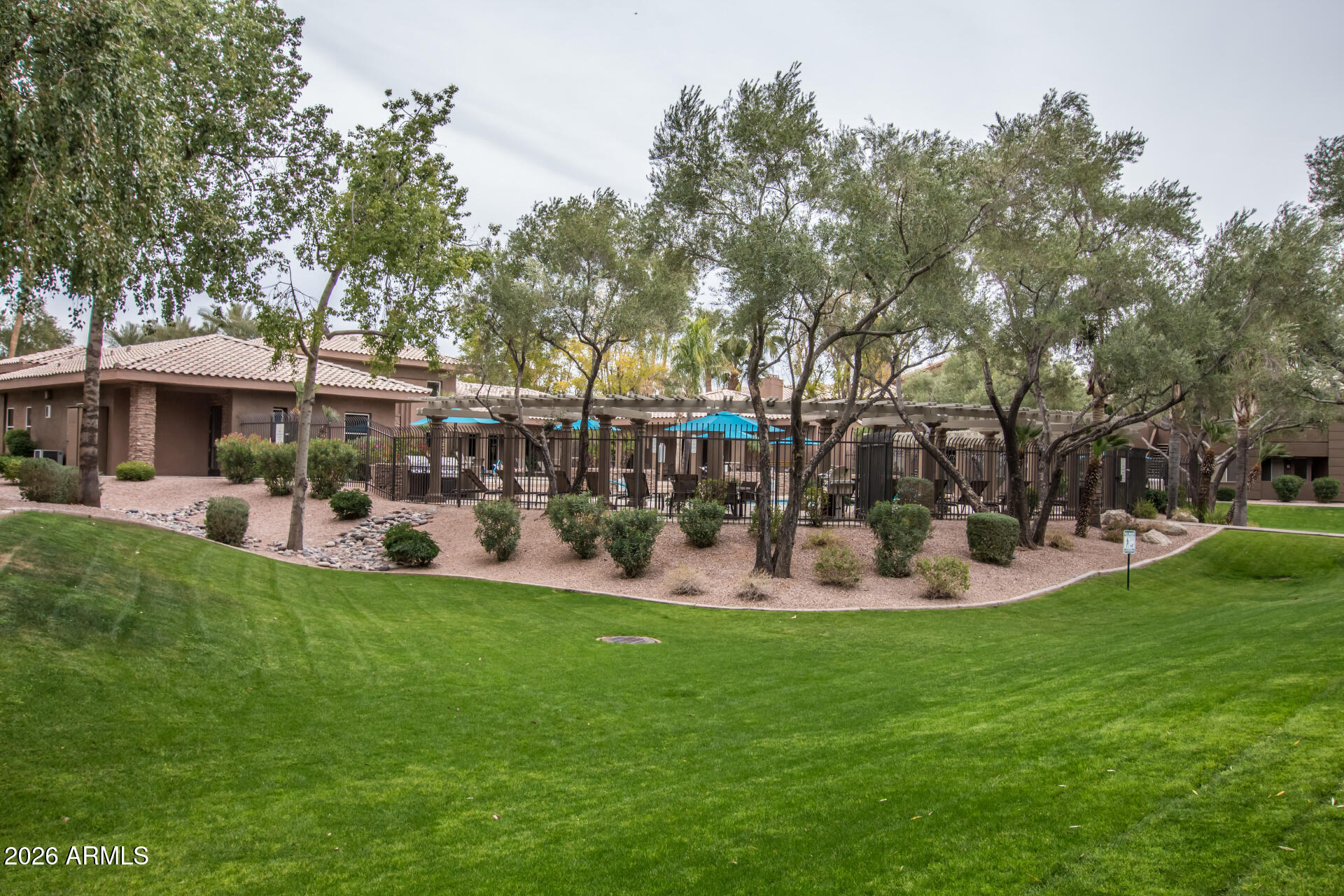 7009 E ACOMA Drive 1133
