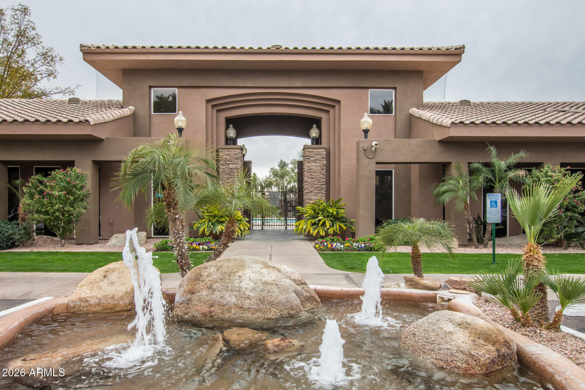 7009 E ACOMA Drive 1133