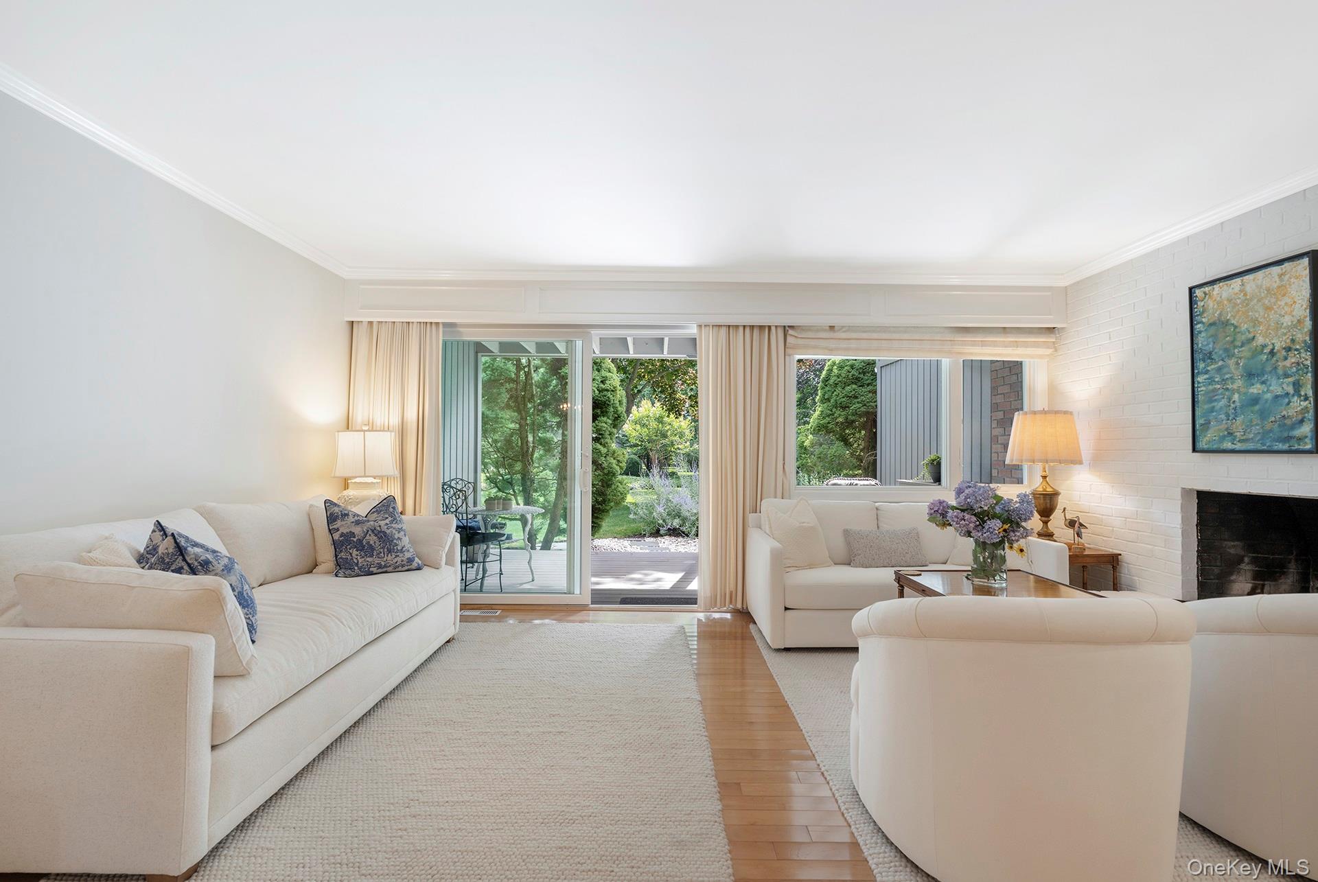 514 Pantigo Road Unit: 5