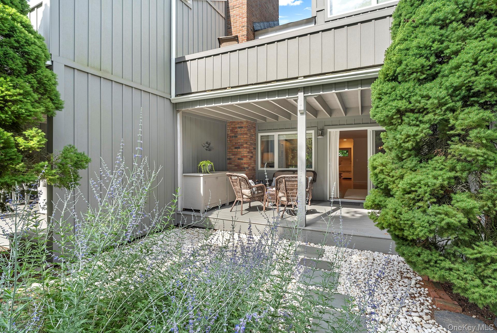 514 Pantigo Road Unit: 5