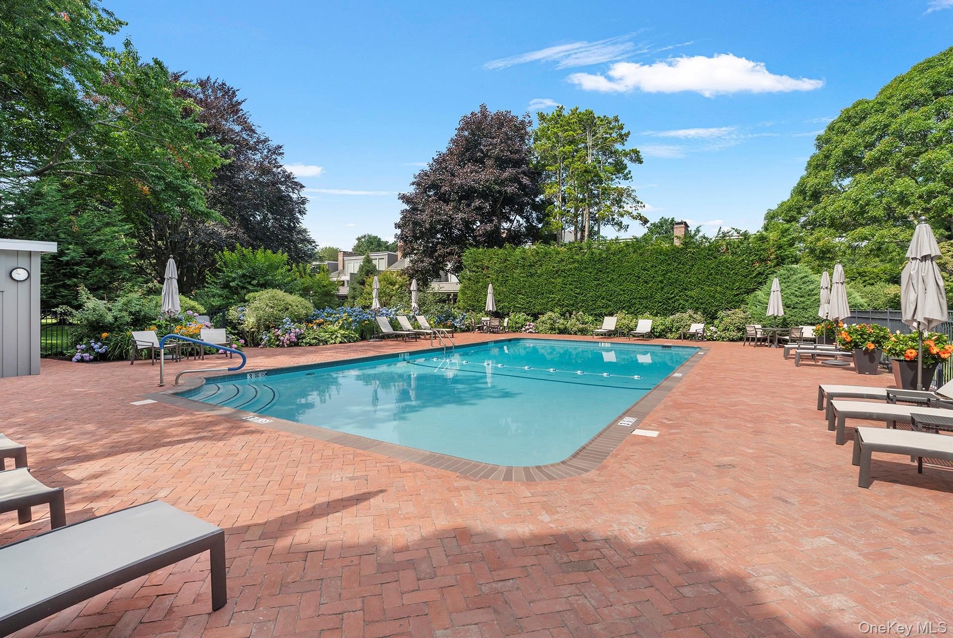 514 Pantigo Road Unit: 5
