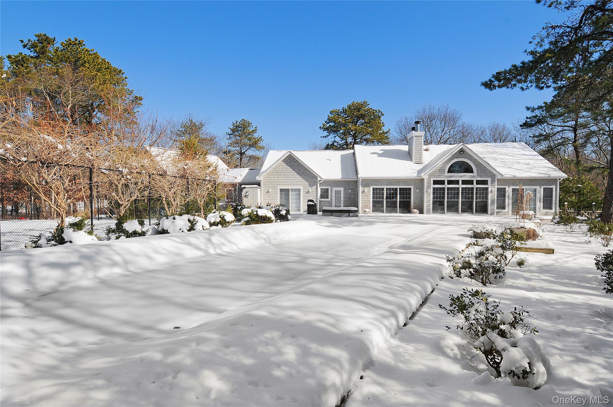 492 East Hampton Sag Harbor Turnpike