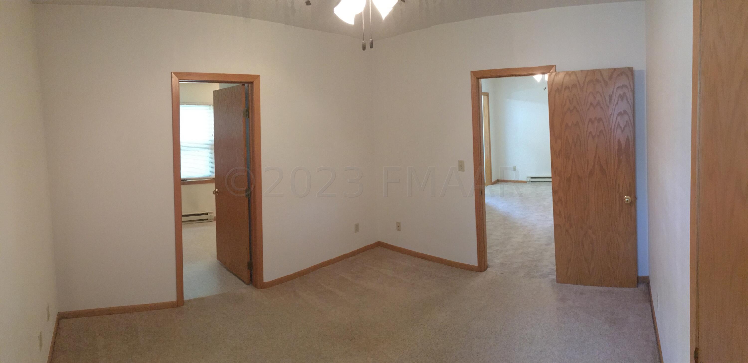 1038 COLLEGE Street N