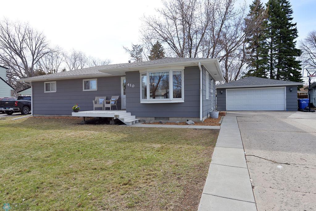 410 Forest Avenue N