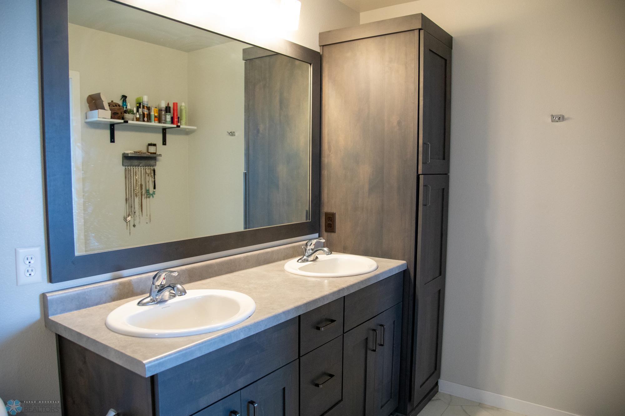 2700 14th Street W