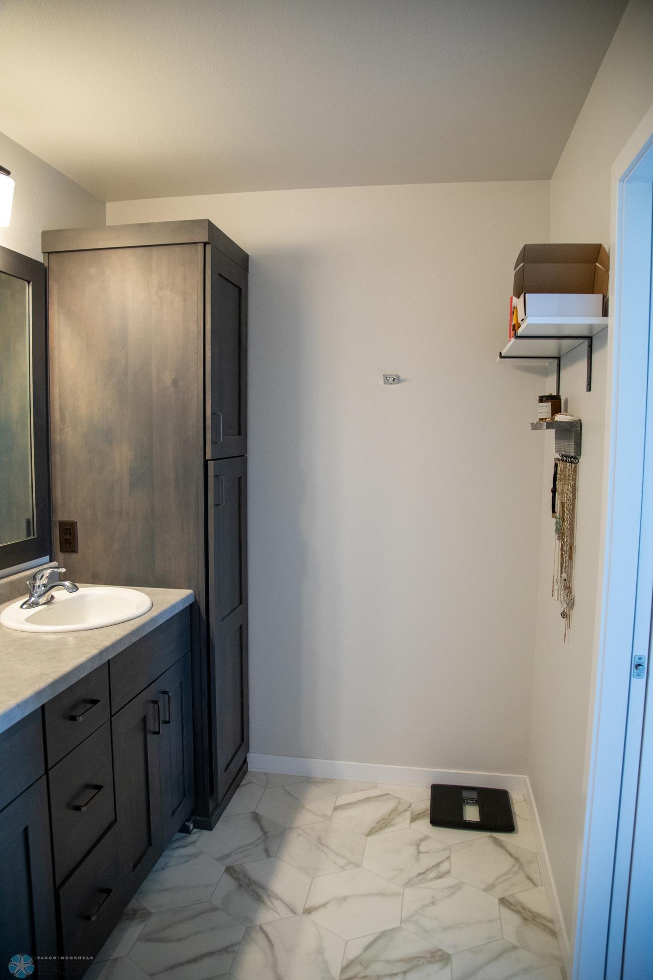 2700 14th Street W
