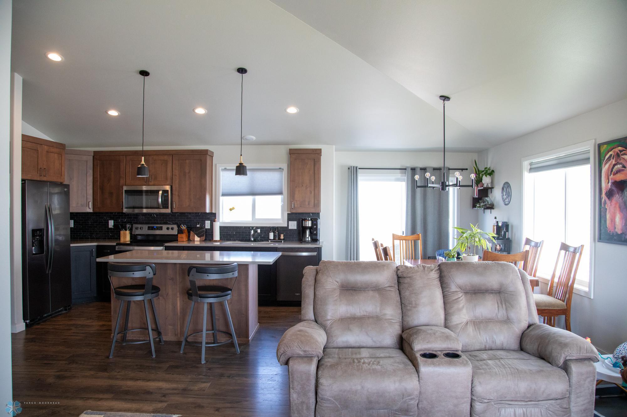 2700 14th Street W
