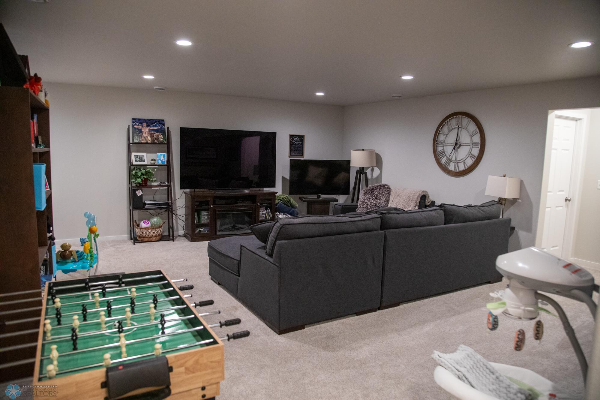 2700 14th Street W