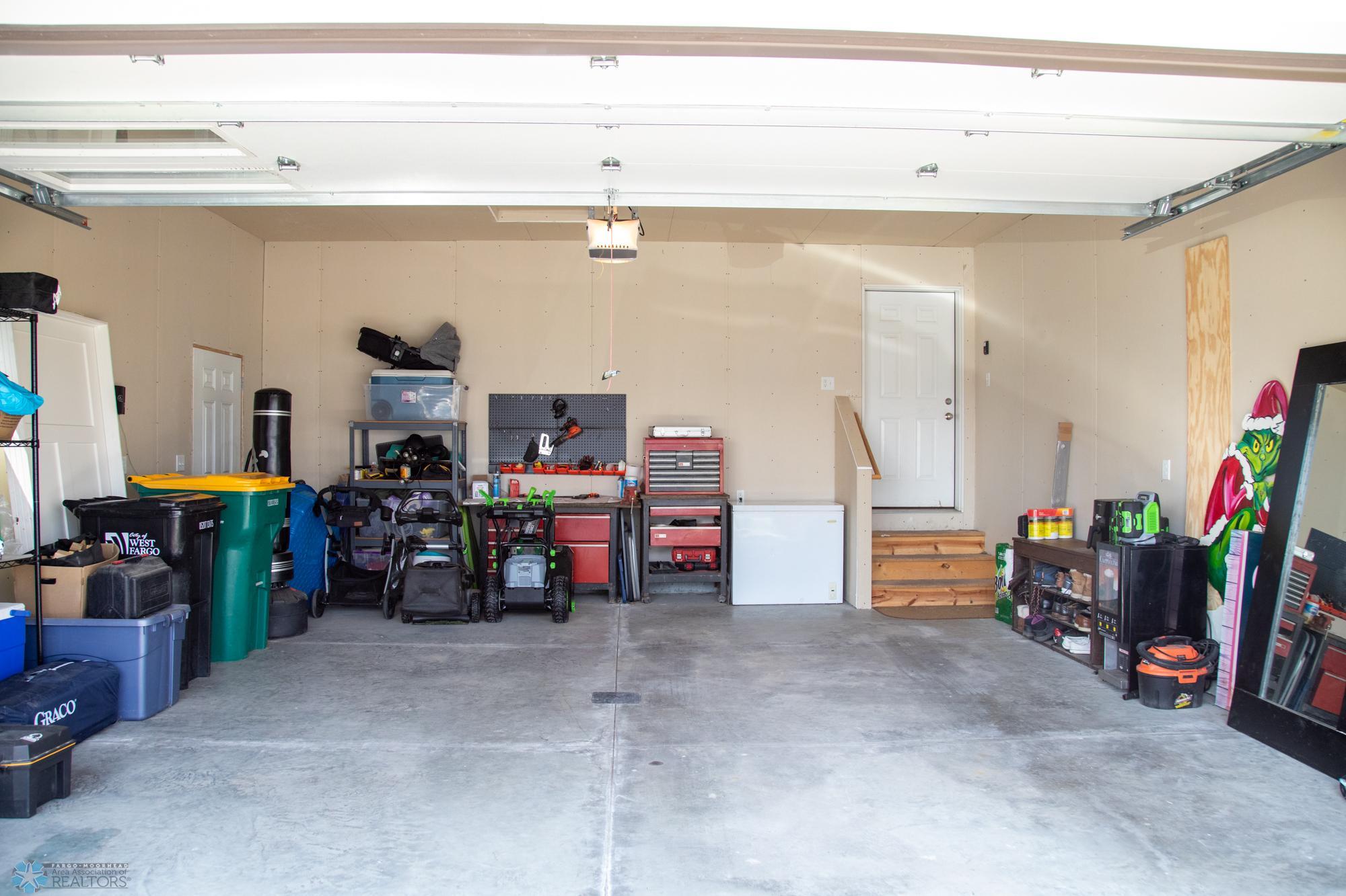 2700 14th Street W