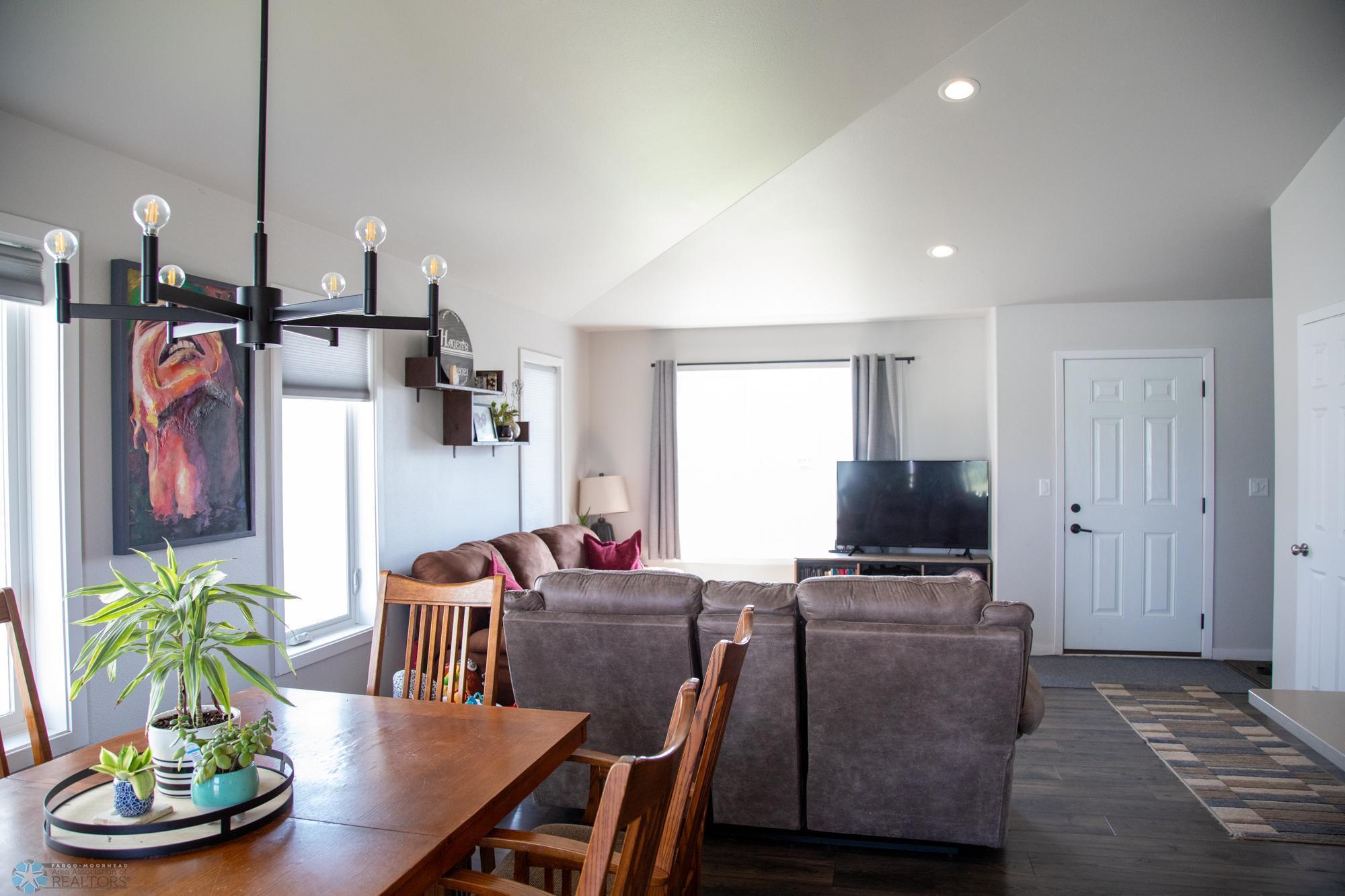 2700 14th Street W