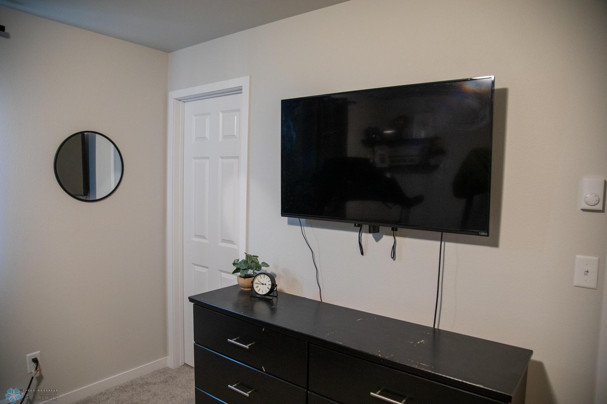 2700 14th Street W
