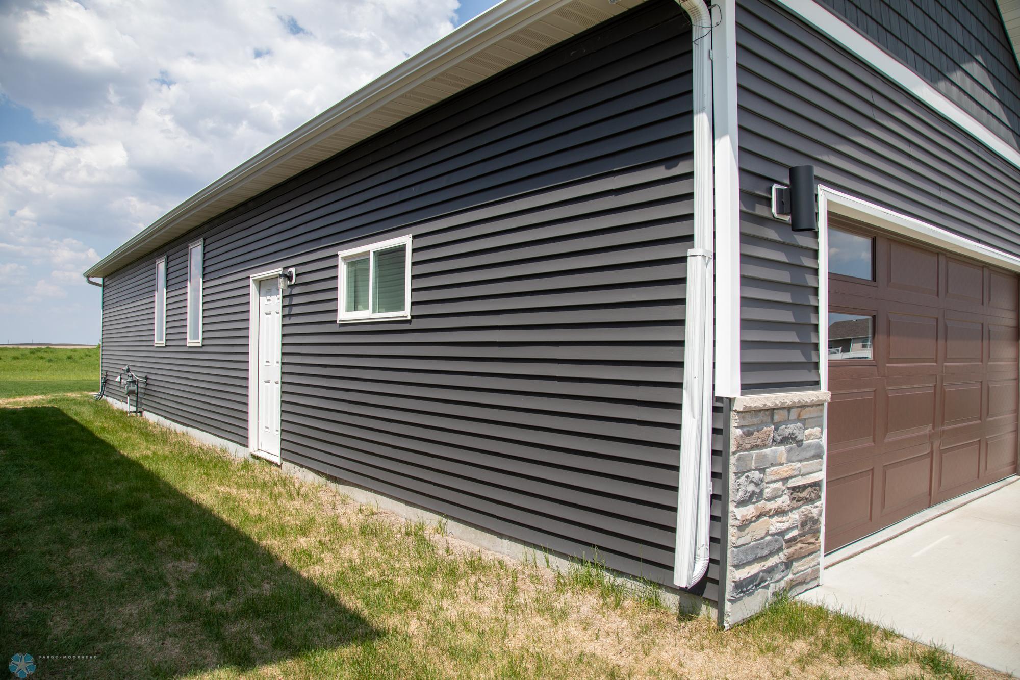 2700 14th Street W