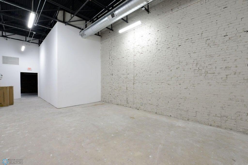 222 Broadway N