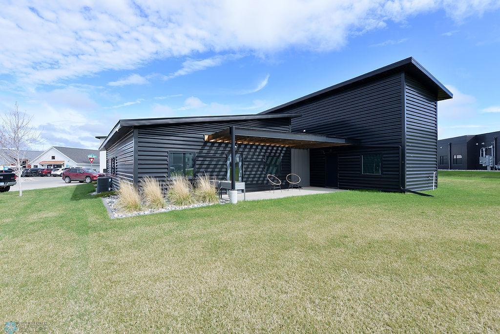 3267 Oak Ridge Loop E