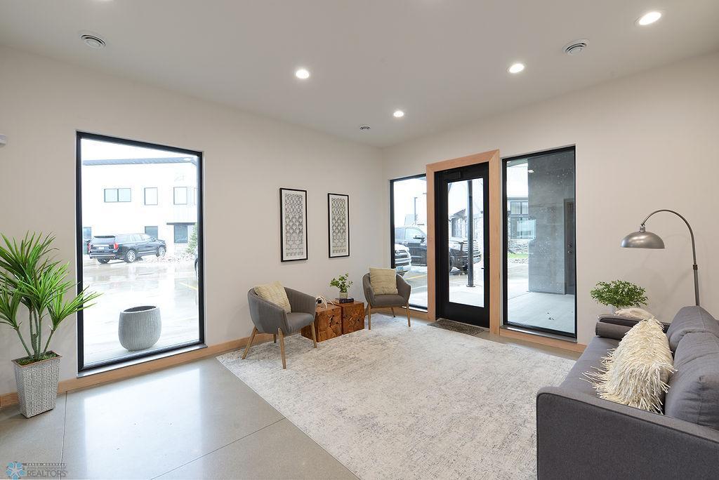 3267 Oak Ridge Loop E
