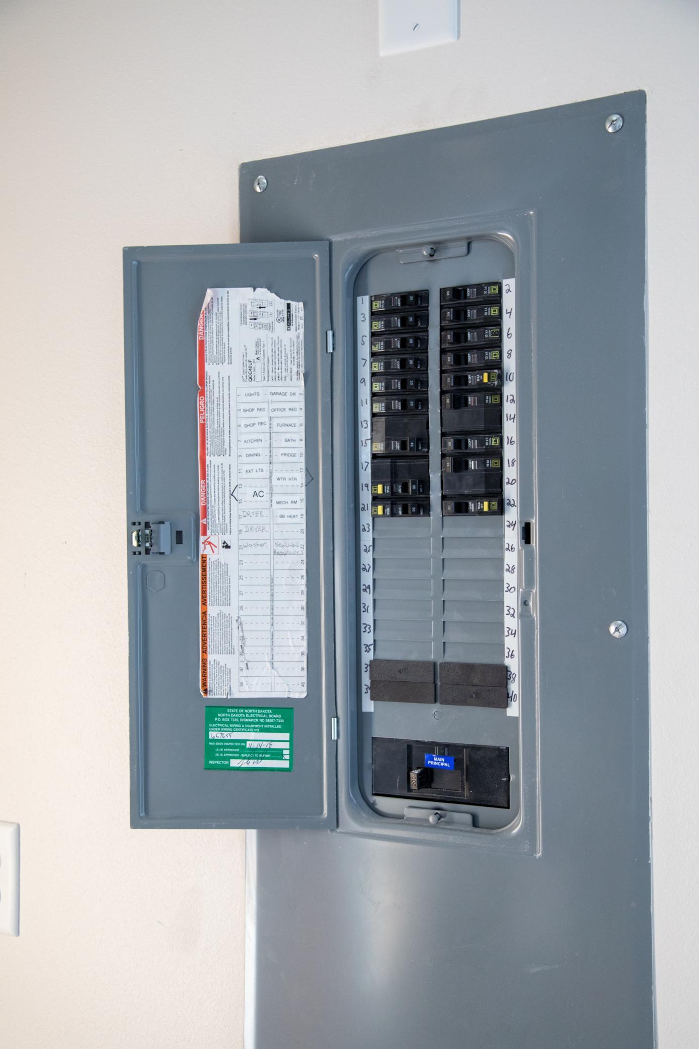 3224 Oak Ridge Loop E