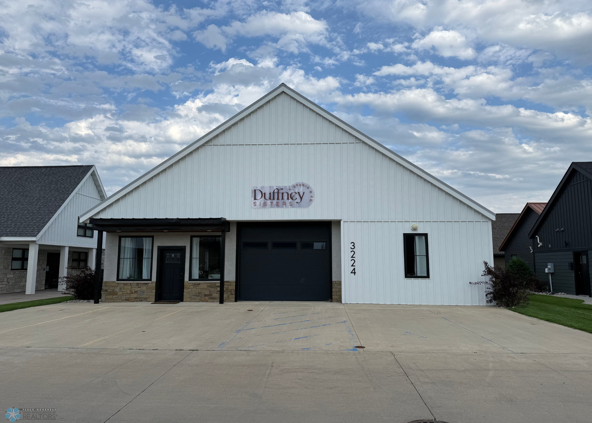 3224 Oak Ridge Loop E