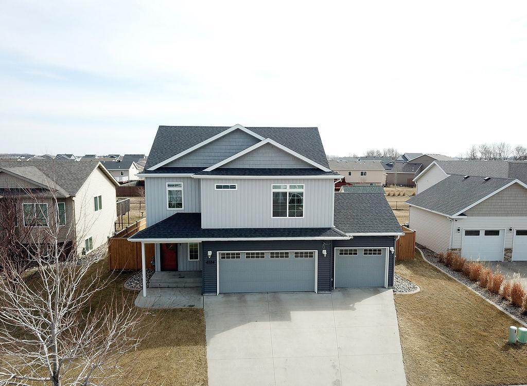 4584 Meadows Lane