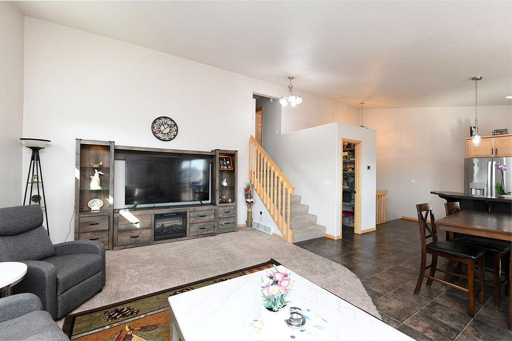 4584 Meadows Lane