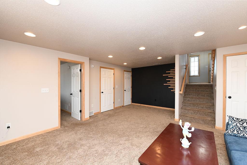 4584 Meadows Lane