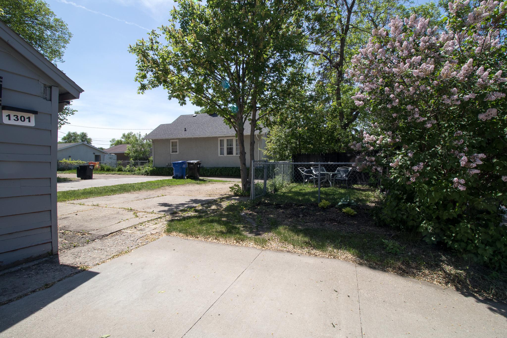 1301 10th Street S