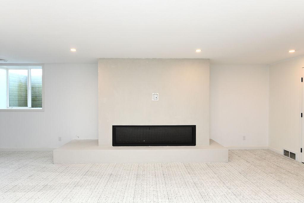 7902 Firefly Lane