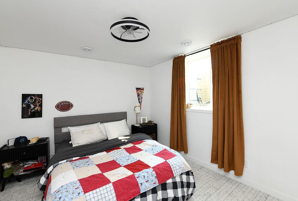 7902 Firefly Lane