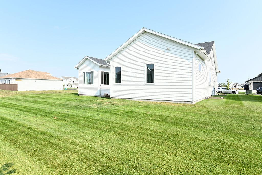 7902 Firefly Lane