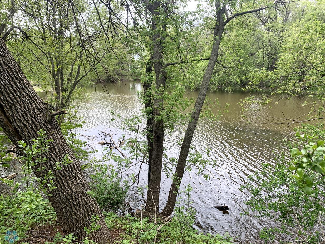 1332 GOLDENWOOD Drive