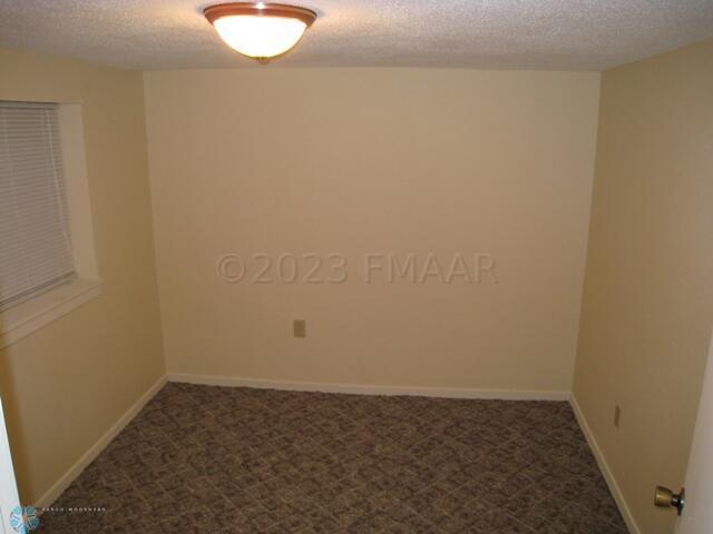 1036 COLLEGE Street N