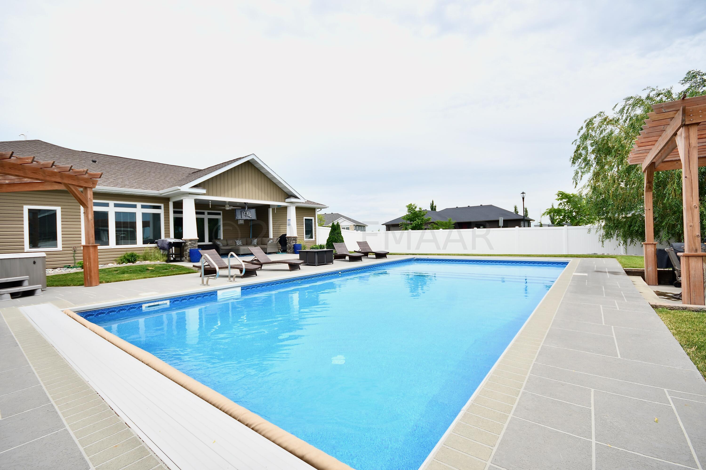 4275 PONDEROSA Place S