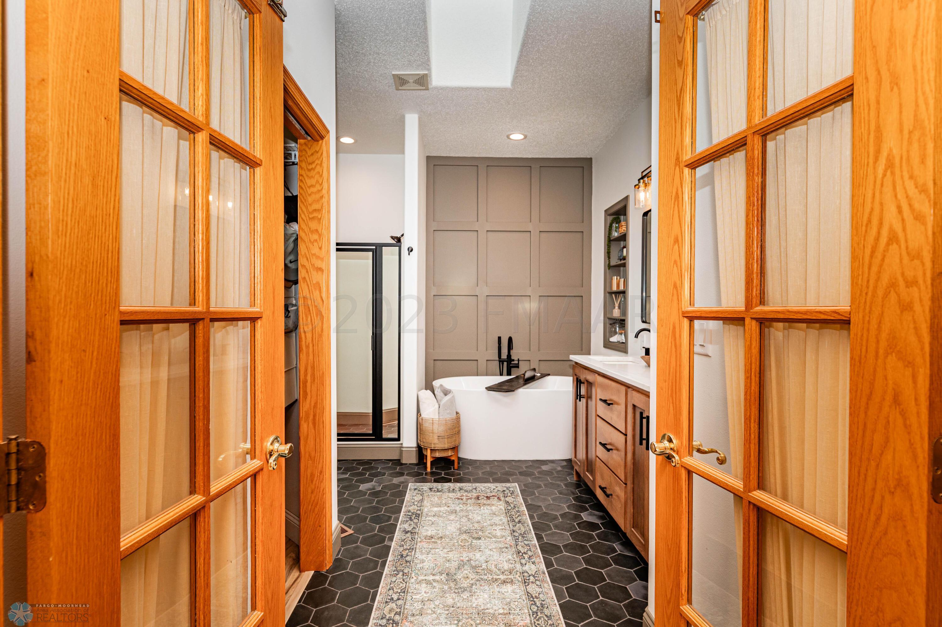 3513 WESTMOOR Circle