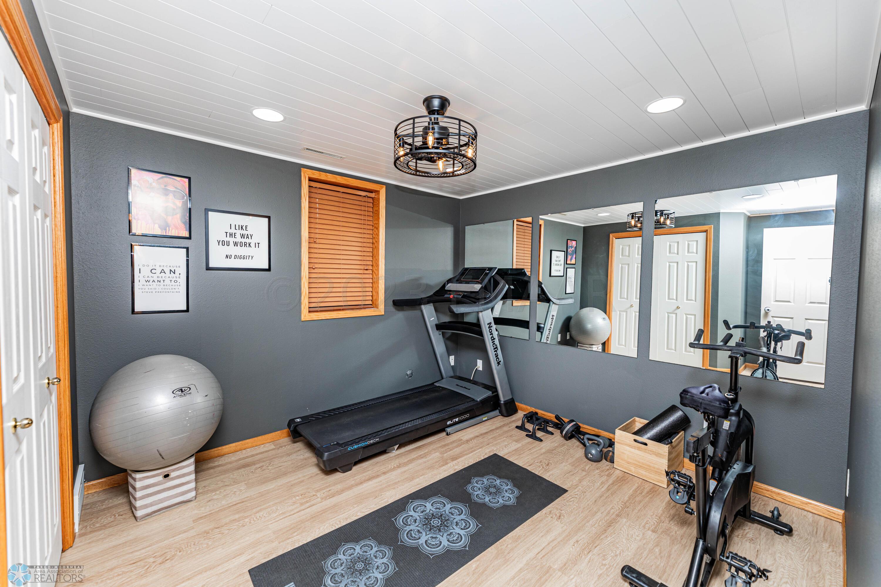 3513 WESTMOOR Circle