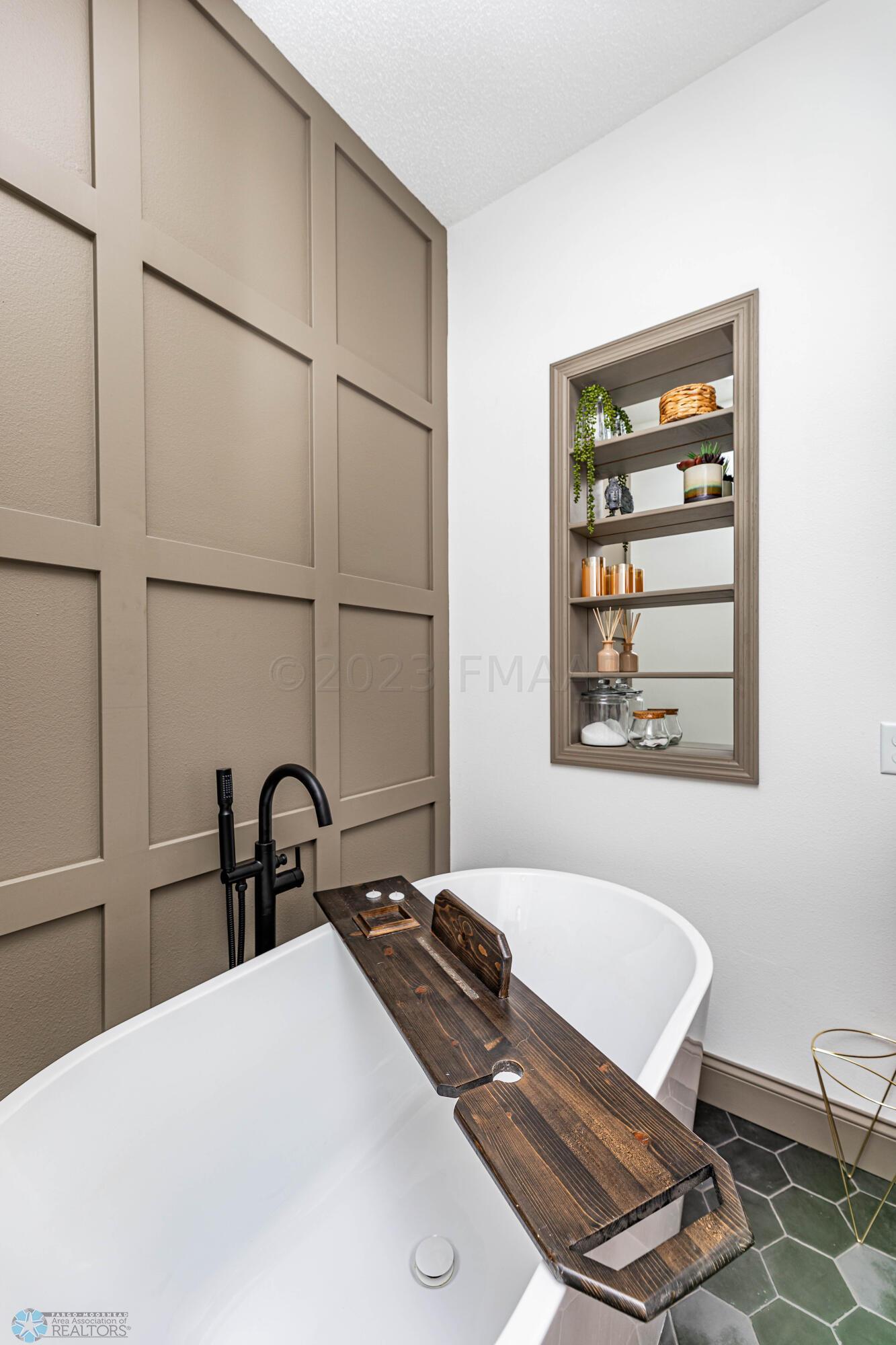 3513 WESTMOOR Circle