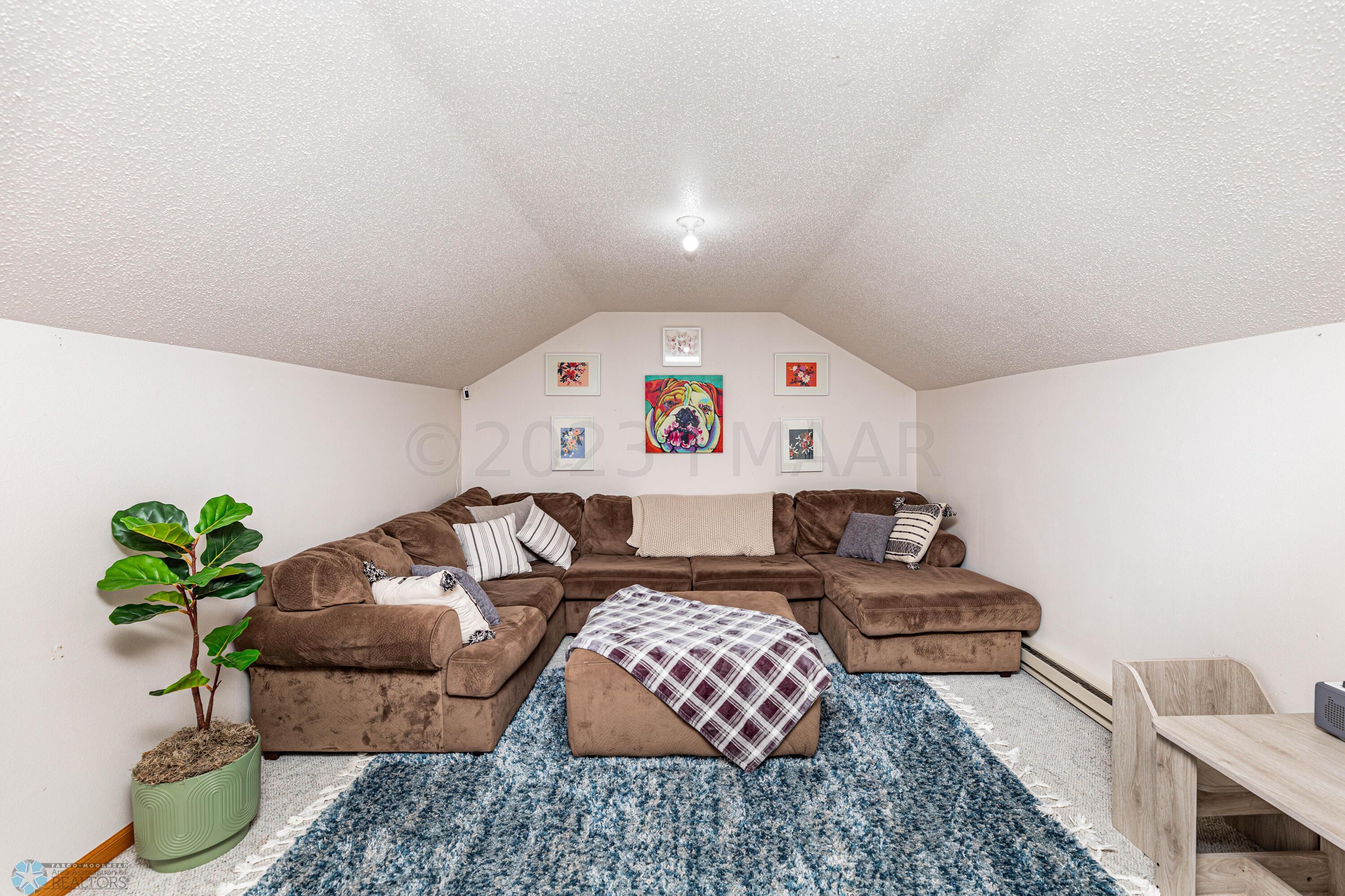 3513 WESTMOOR Circle