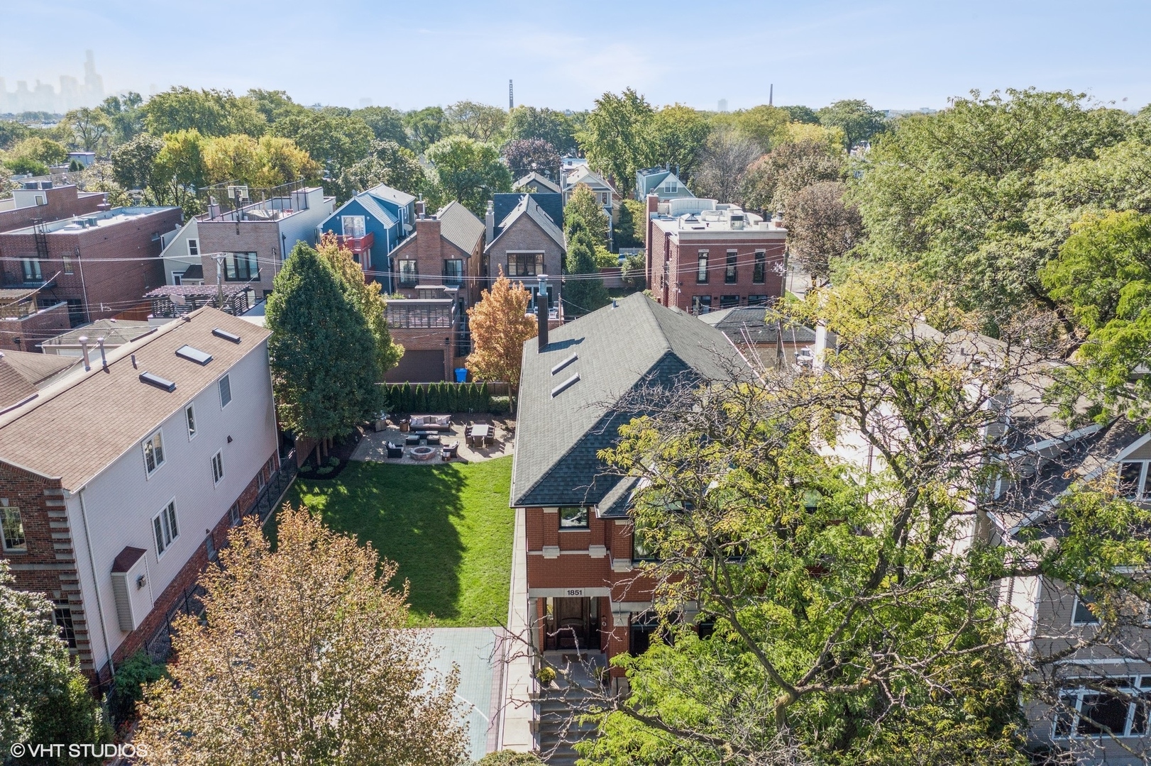 1851 W Fletcher Street