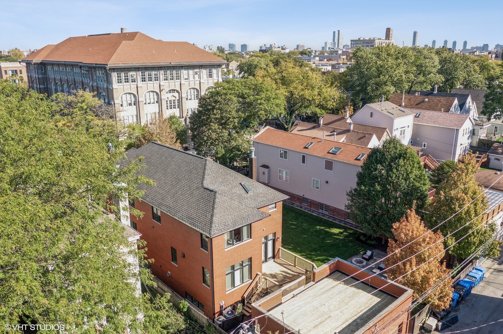 1851 W Fletcher Street