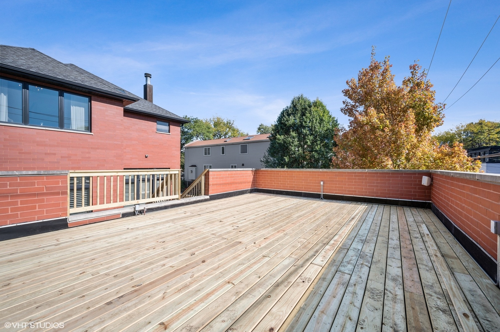 1851 W Fletcher Street