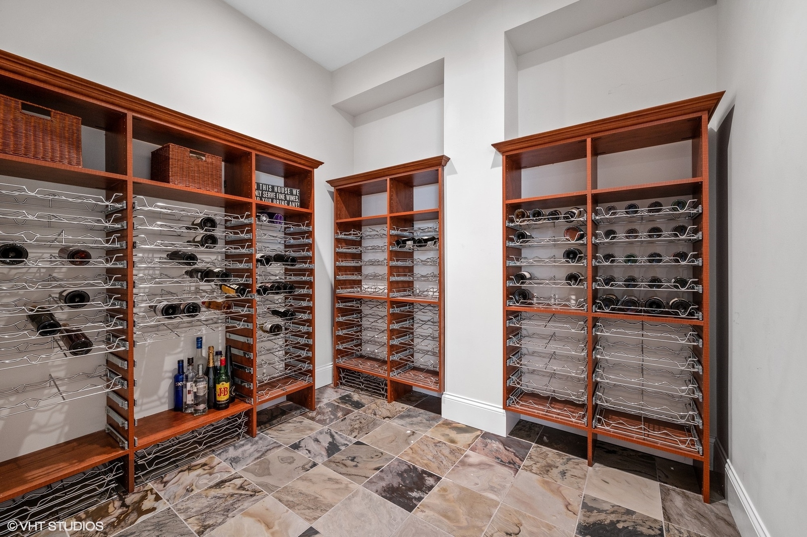 1851 W Fletcher Street