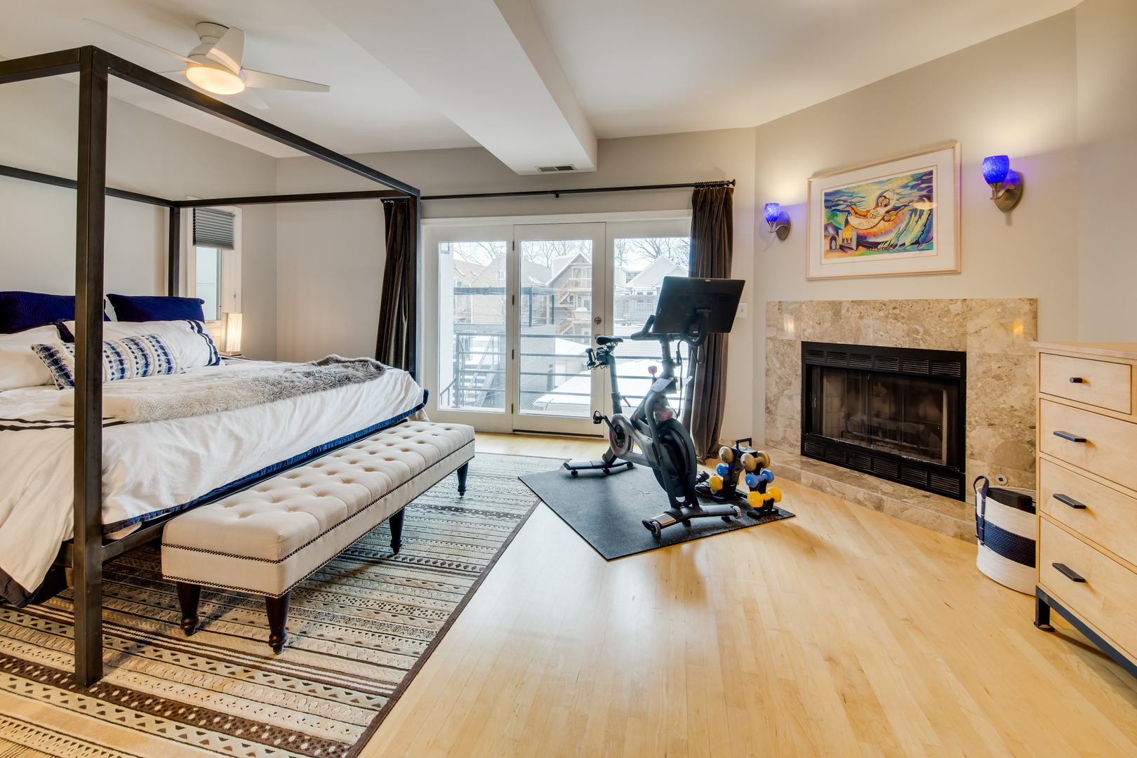 3735 N Bosworth Avenue